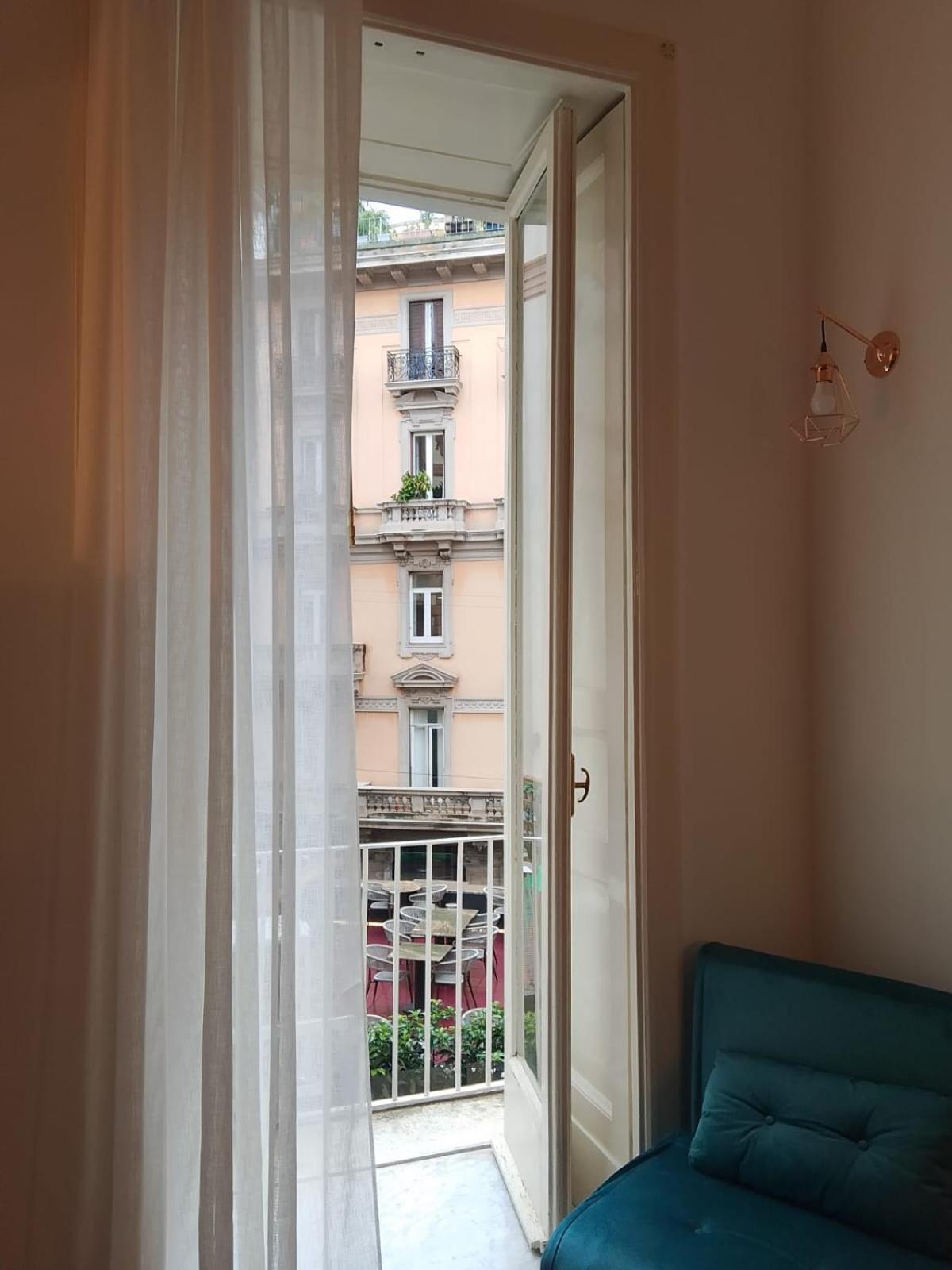 Residence E Appartamenti Cavallerizza Neapel Exteriör bild