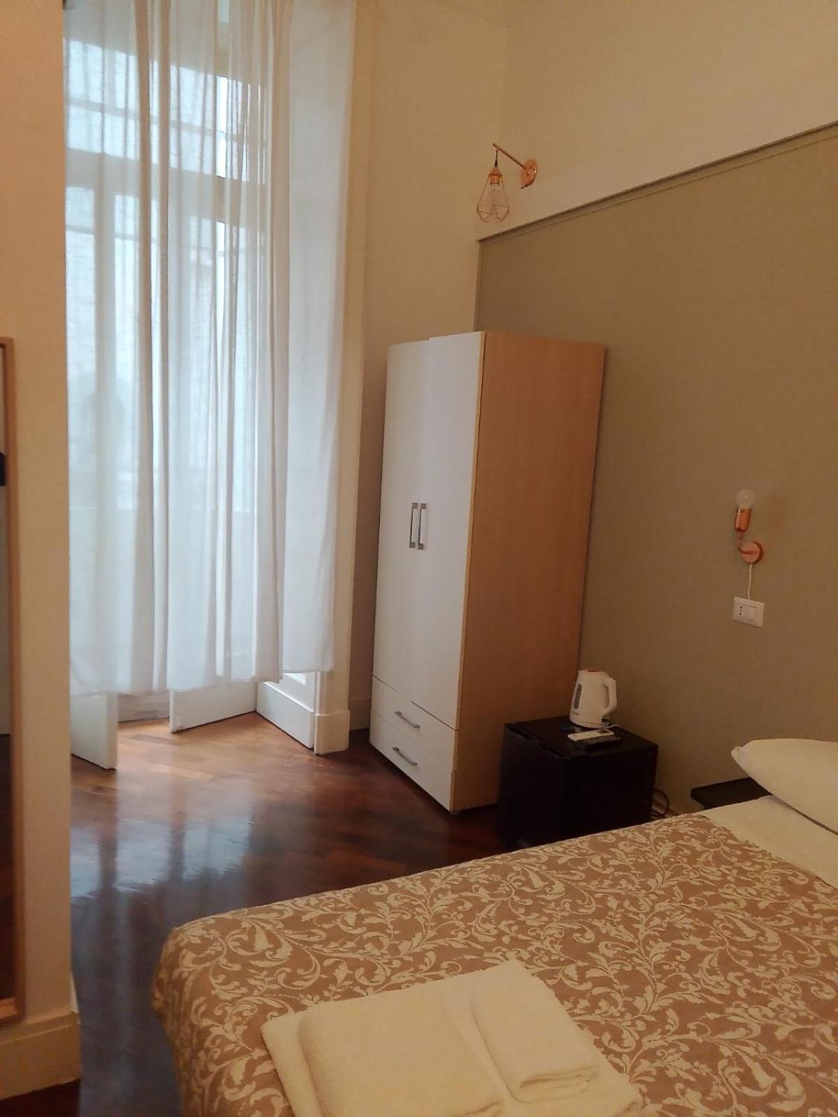 Residence E Appartamenti Cavallerizza Neapel Exteriör bild